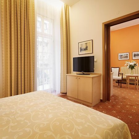 Venus Hotel Karlovy Vary Bagian luar foto