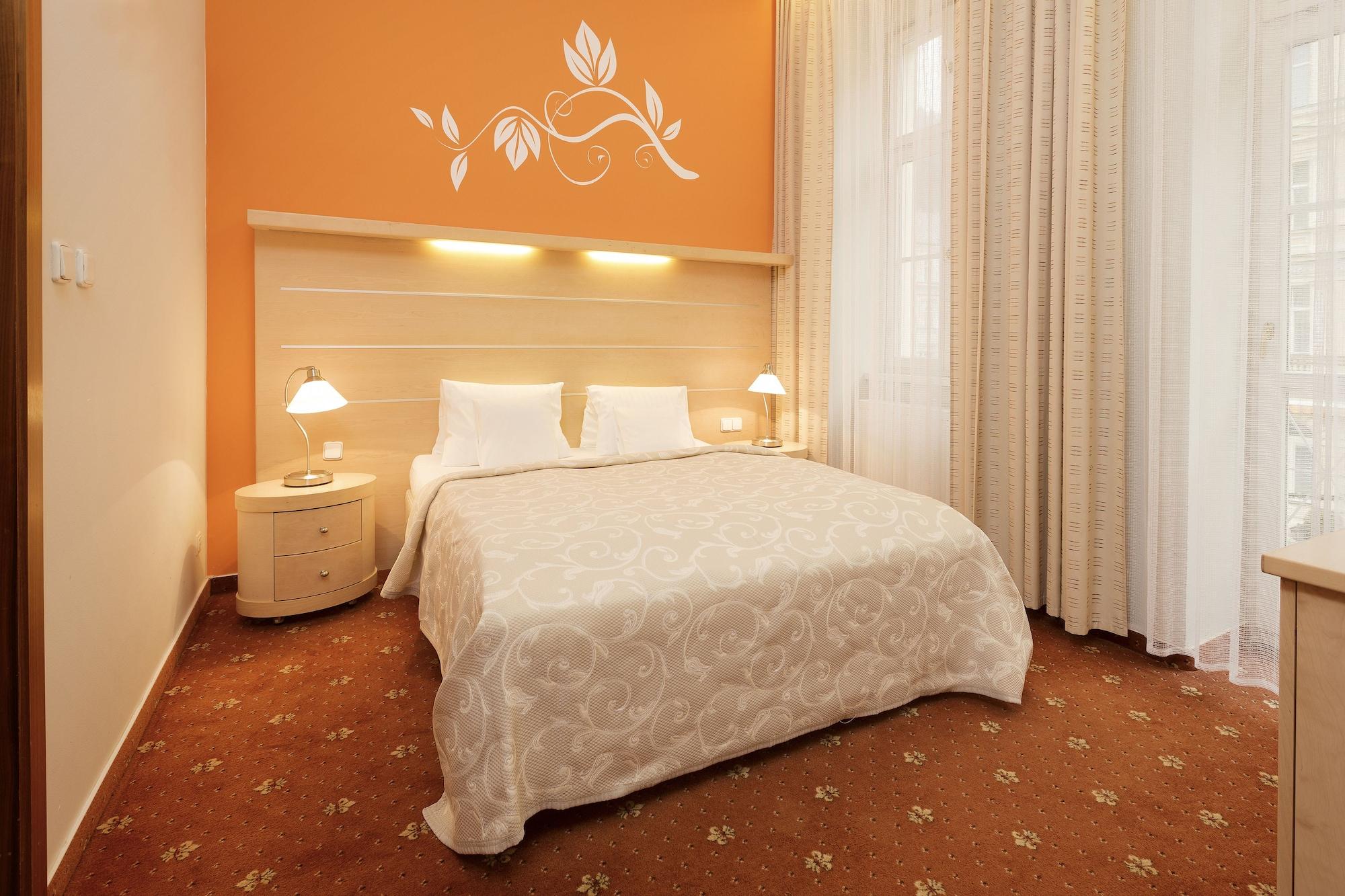 Venus Hotel Karlovy Vary Bagian luar foto