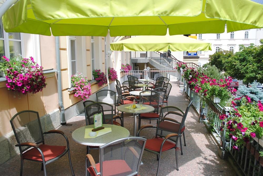 Venus Hotel Karlovy Vary Bagian luar foto