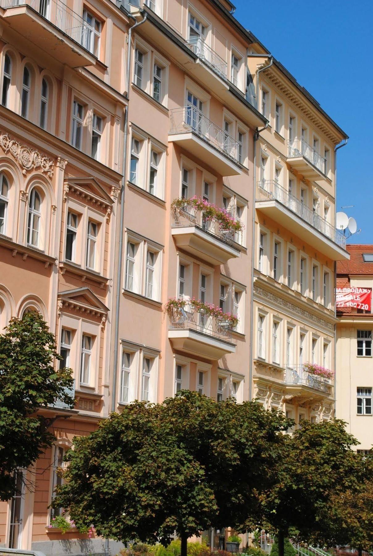 Venus Hotel Karlovy Vary Bagian luar foto