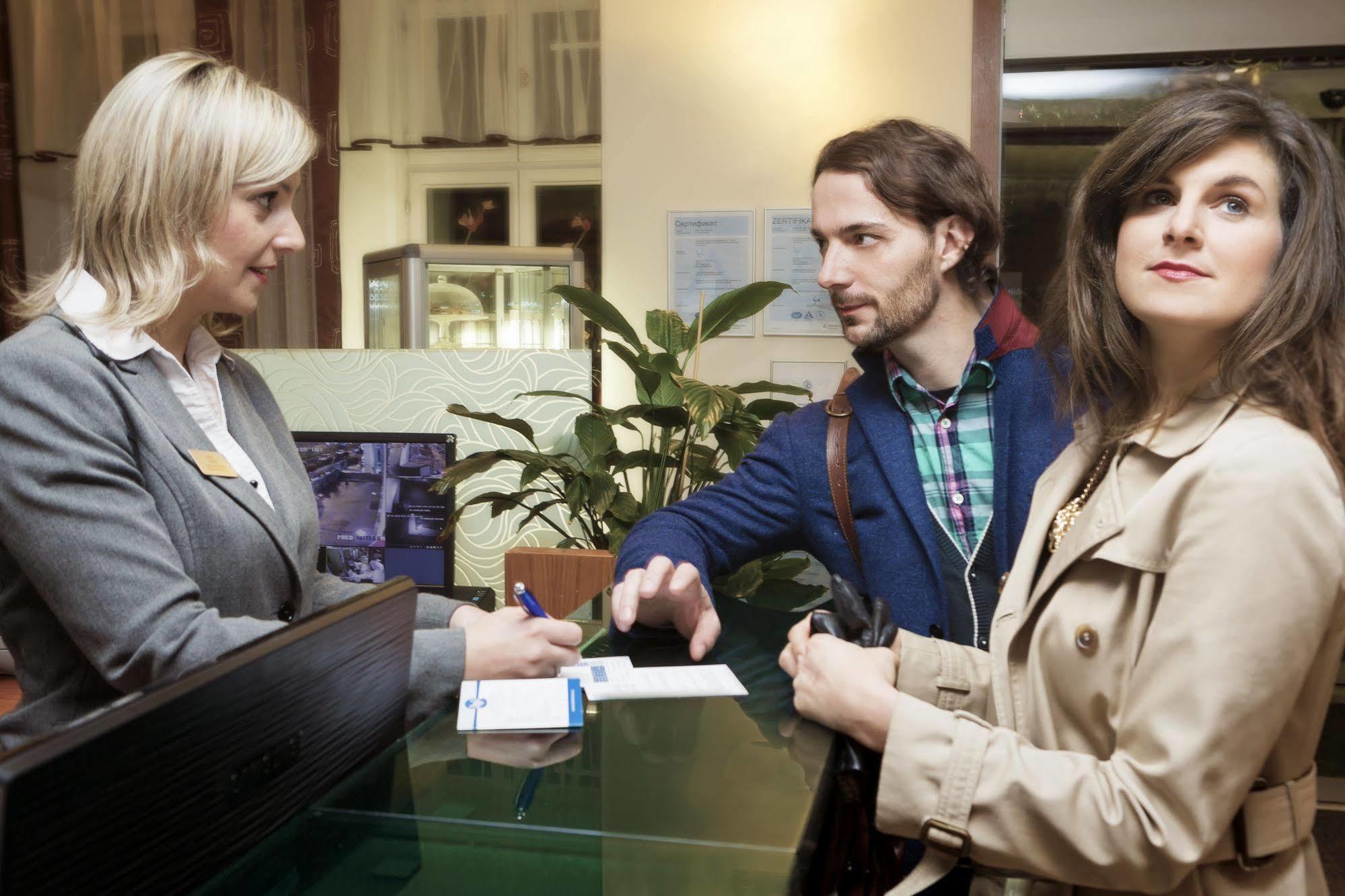 Venus Hotel Karlovy Vary Bagian luar foto